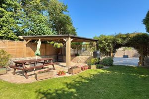 Rear Gardens- click for photo gallery